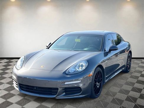 Used 2016 Porsche Panamera 2 image 7