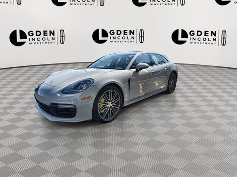 Used 2018 Porsche Panamera 4 AWD/4WD image 4