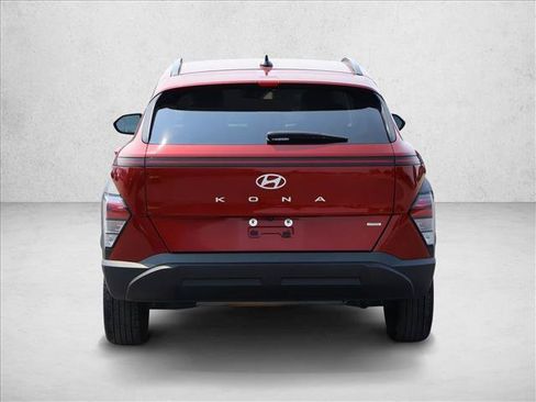 Used 2025 Hyundai Kona SEL AWD/4WD image 7