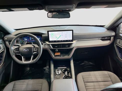 Used 2025 Ford Explorer ST-Line w/ Premium Package image 23