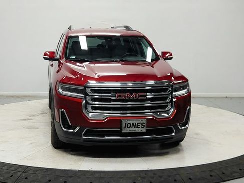 Used 2023 GMC Acadia SLT FWD image 3