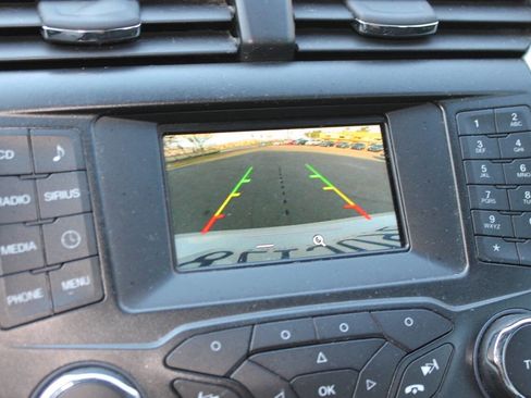 Used 2018 Ford Fusion SE FWD image 43