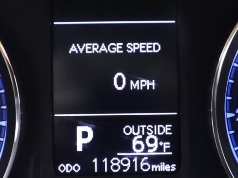Used 2018 Toyota Corolla LE w/ Carpet Mat Package (TMS) FWD image 14