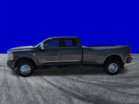 Used 2024 RAM 3500 Limited image 7
