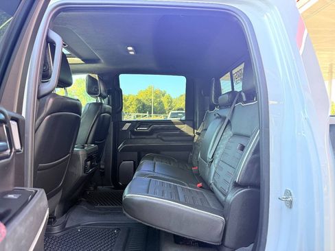 Used 2024 GMC Sierra 2500 AT4X AWD/4WD image 37