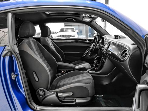 Used 2014 Volkswagen Beetle GSR image 36