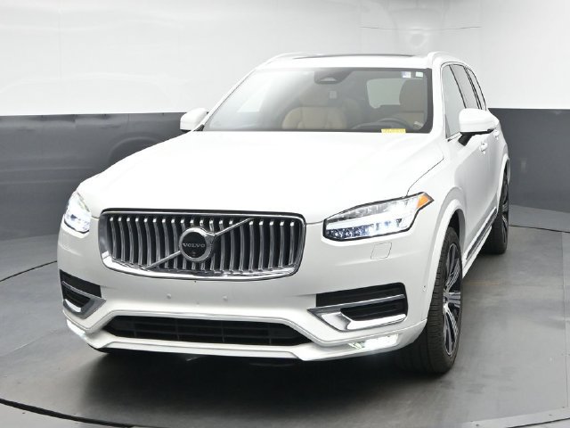 Used 2024 Volvo XC90 B6 Ultimate w/ Protection Package Premier AWD/4WD image 2