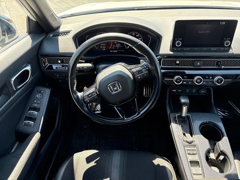 Used 2025 Honda Civic Sport image 13