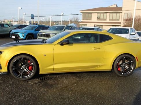 Used 2024 Chevrolet Camaro SS image 3