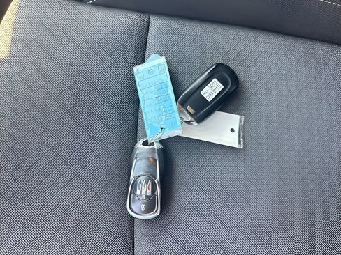 Used 2024 Buick Encore GX Preferred FWD image 27