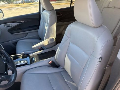 Used 2020 Honda Ridgeline RTL-E image 17