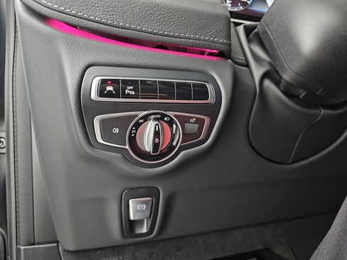 Used 2023 Mercedes-Benz G 550 image 8