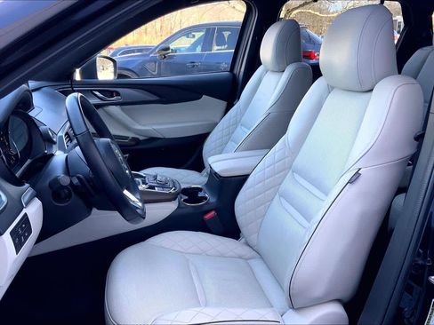 Used 2023 MAZDA CX-9 Signature image 8