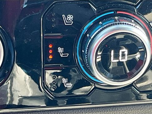 Used 2023 GMC Sierra 1500 SLT w/ SLT Premium Package image 21