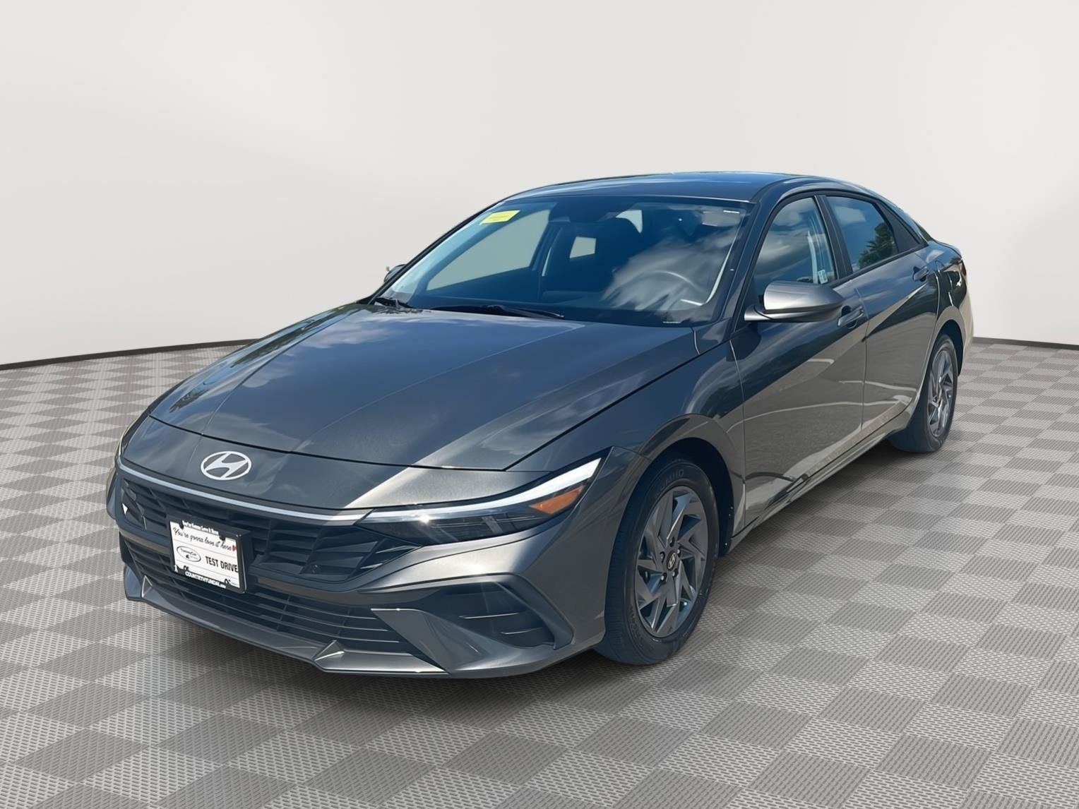 Certified 2024 Hyundai Elantra SEL FWD image 2