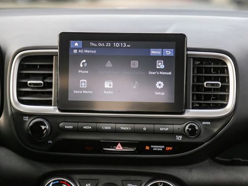 Used 2022 Hyundai Venue SE image 14