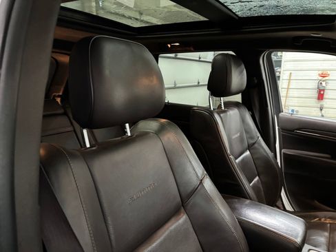 Used 2015 Jeep Grand Cherokee Summit AWD/4WD image 29