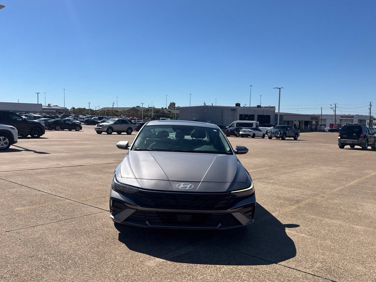 Used 2025 Hyundai Elantra SEL FWD image 6