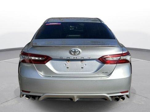 Used 2018 Toyota Camry XSE image 7