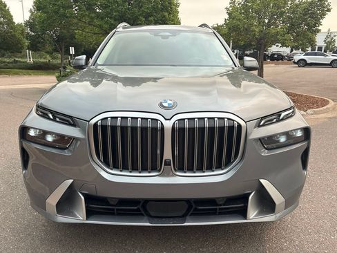 Used 2023 BMW X7 xDrive40i w/ Premium Package AWD/4WD image 8