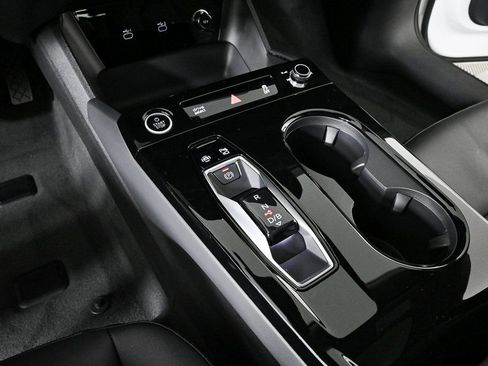 New 2025 Audi A6 e-tron Ultra image 17