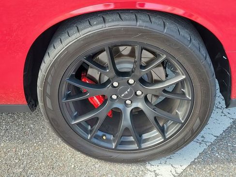 Used 2016 Dodge Challenger SRT Hellcat RWD image 6