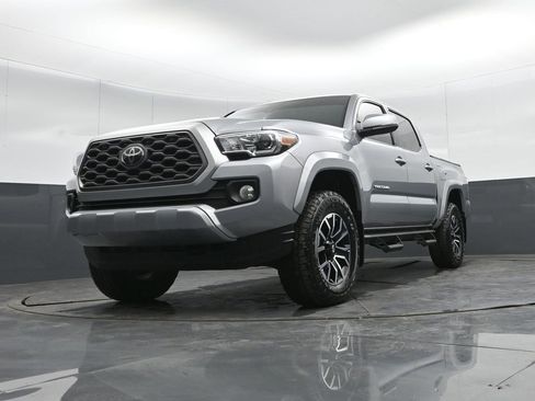 Certified 2021 Toyota Tacoma TRD Sport image 36