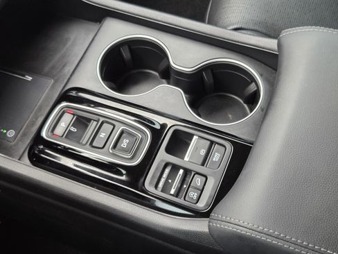 Certified 2023 Honda Pilot Elite image 16