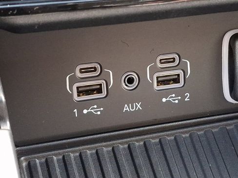 New 2026 Jeep Grand Cherokee Altitude image 16