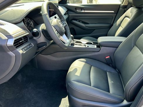 Used 2025 Nissan Altima 2.5 SL image 25