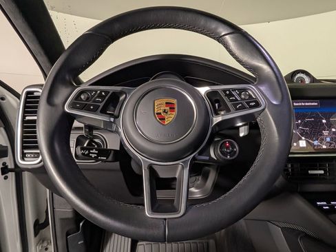 Used 2023 Porsche Cayenne GTS AWD/4WD image 33