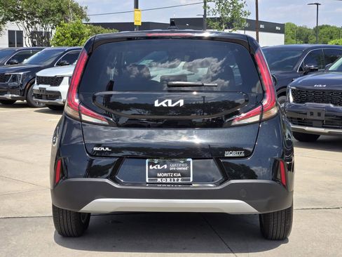 Certified 2025 Kia Soul LX FWD image 13