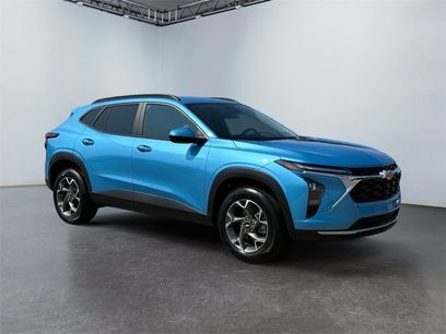 New 2025 Chevrolet Trax LT w/ Driver Confidence Package