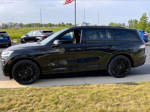 Used 2023 Lincoln Aviator Reserve w/ Equipment Group 201A AWD/4WD image 12