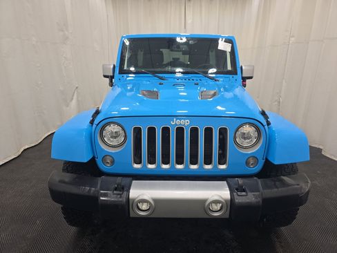 Used 2017 Jeep Wrangler Unlimited Sahara w/ Quick Order Package 24E Chief AWD/4WD image 2