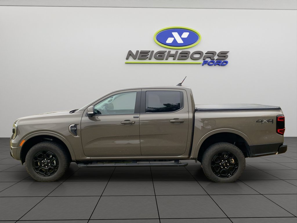 Used 2025 Ford Ranger Lariat w/ Black Appearance Package AWD/4WD image 3