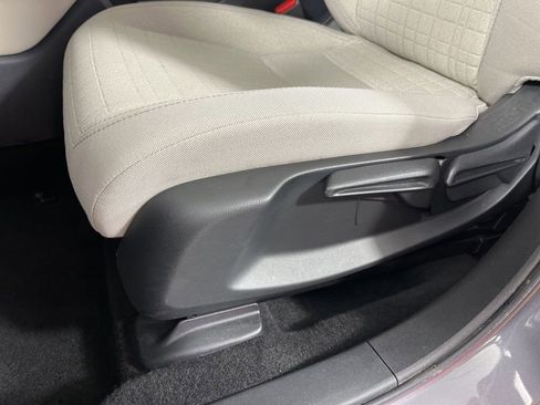Used 2023 Honda HR-V LX image 27
