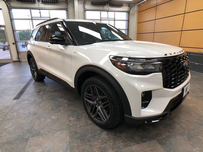 Used 2025 Ford Explorer ST-Line w/ Premium Package