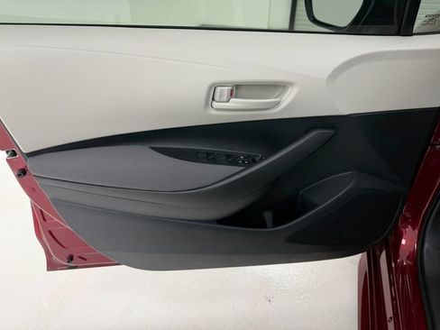 Used 2026 Toyota Corolla LE FWD image 28