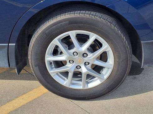 Used 2023 Chevrolet Equinox LT image 20