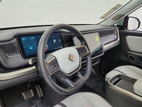 Used 2024 Rivian R1S Adventure image 20