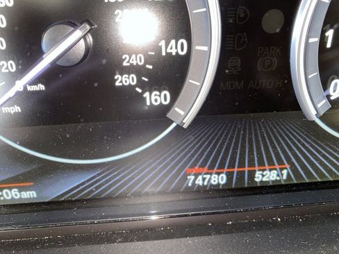 Used 2015 BMW 528i xDrive Sedan AWD/4WD image 12