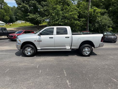 Used 2018 RAM 2500 Tradesman w/ Chrome Appearance Group AWD/4WD image 2