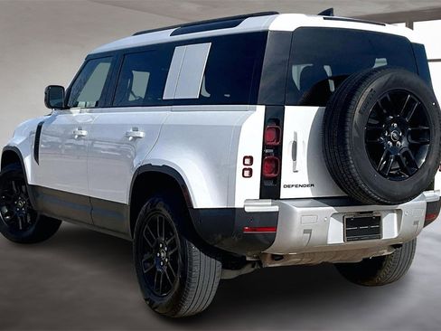 Used 2025 Land Rover Defender 110 S image 12