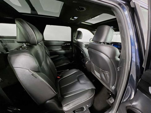 Used 2023 Hyundai Palisade Calligraphy image 29