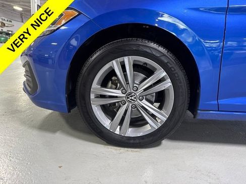 Used 2024 Volkswagen Jetta SE FWD image 9