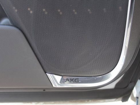 Used 2024 Cadillac Escalade Premium Luxury image 52