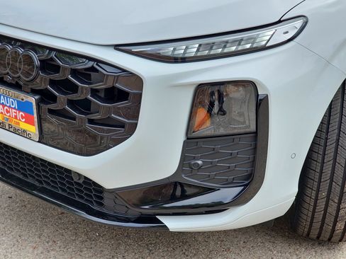 New 2026 Audi Q3 quattro 2.0T AWD/4WD image 34