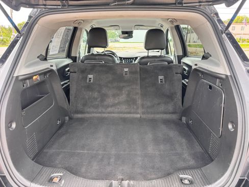 Used 2019 Chevrolet Trax LT w/ LT Convenience Package FWD image 7