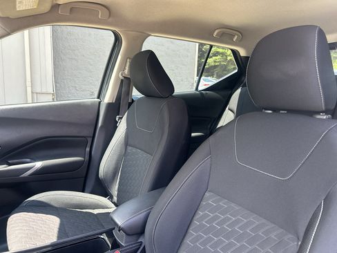 Used 2021 Nissan Kicks SV FWD image 27